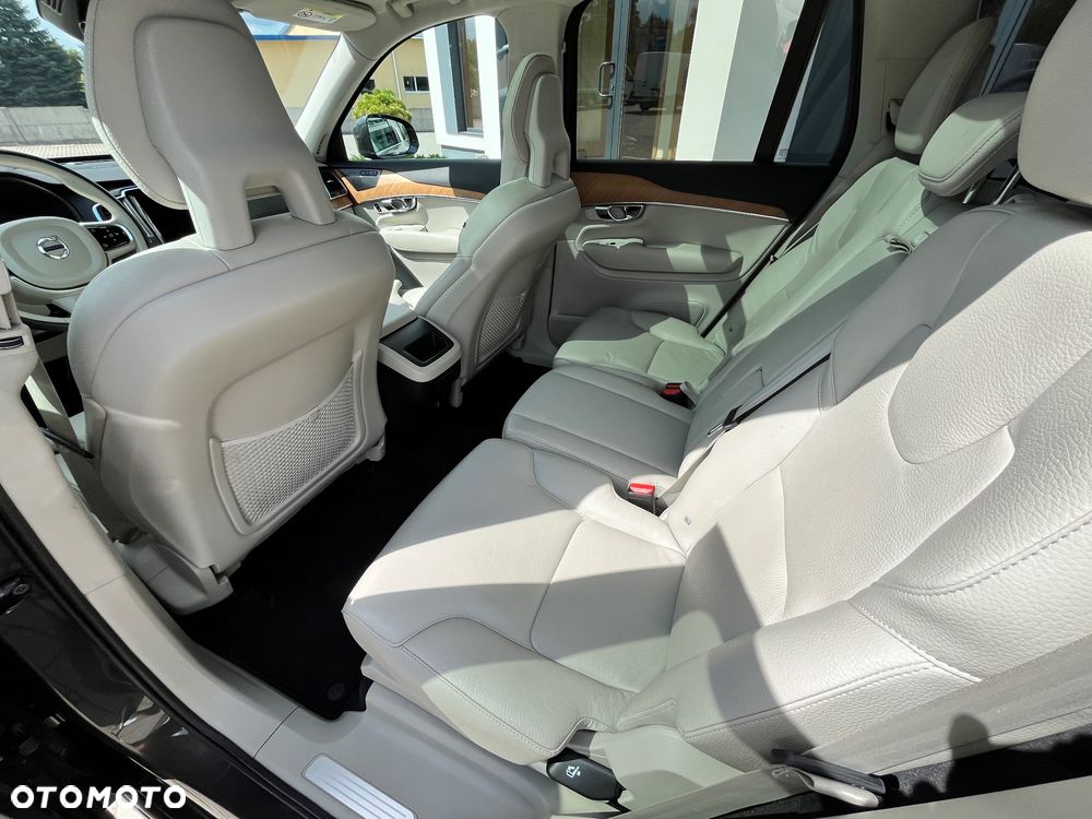 Volvo XC 90 B5 D AWD Momentum Pro - 14