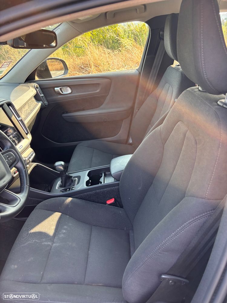 Volvo XC 40 1.5 T2 Momentum Core - 17