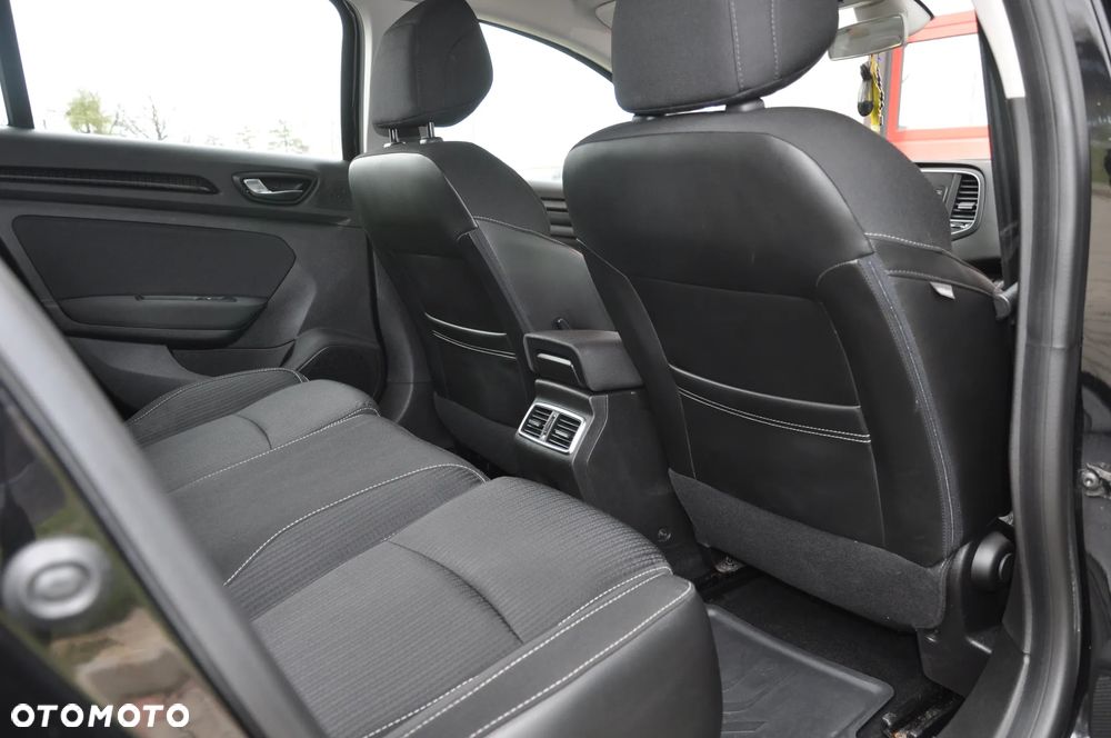 Renault Megane 1.6 SCe Life - 30