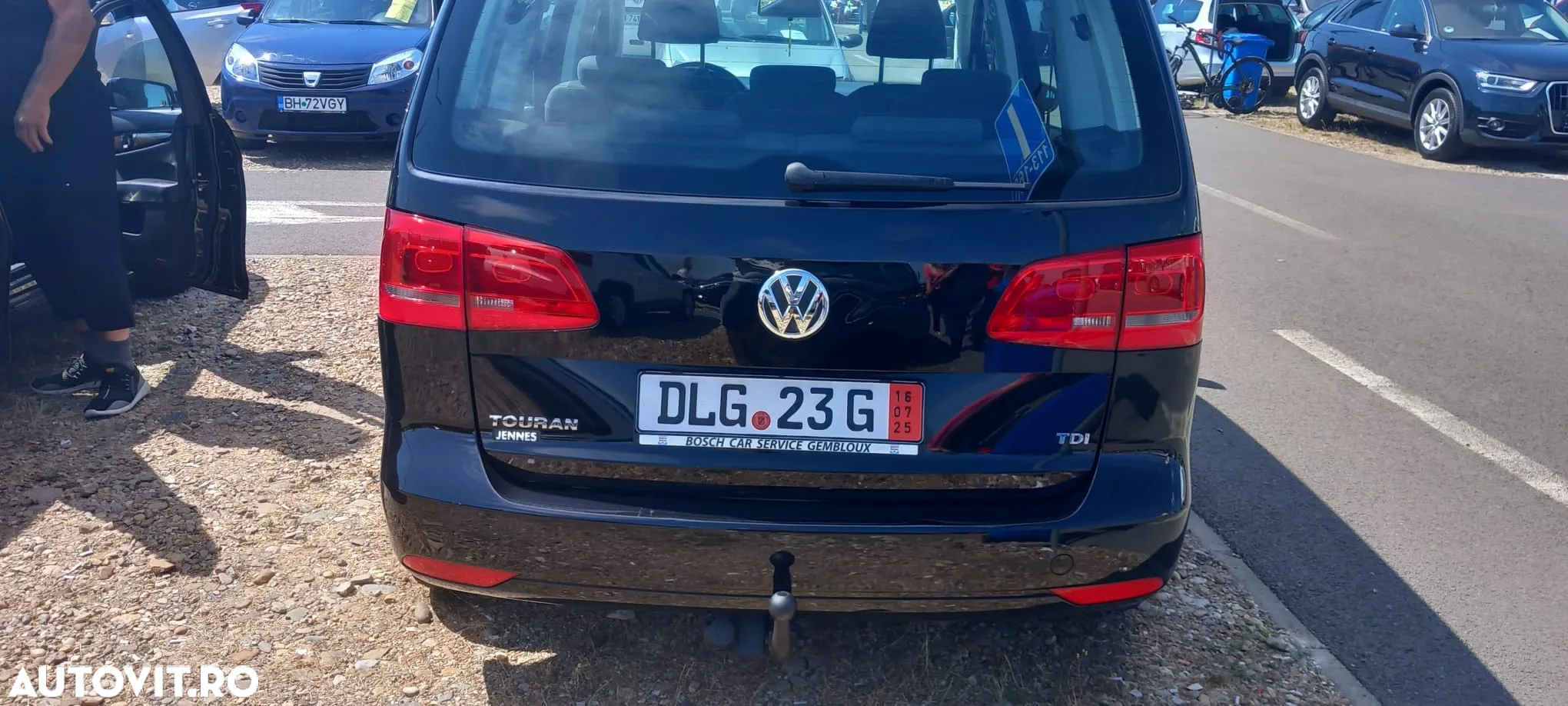 Volkswagen Touran - 3
