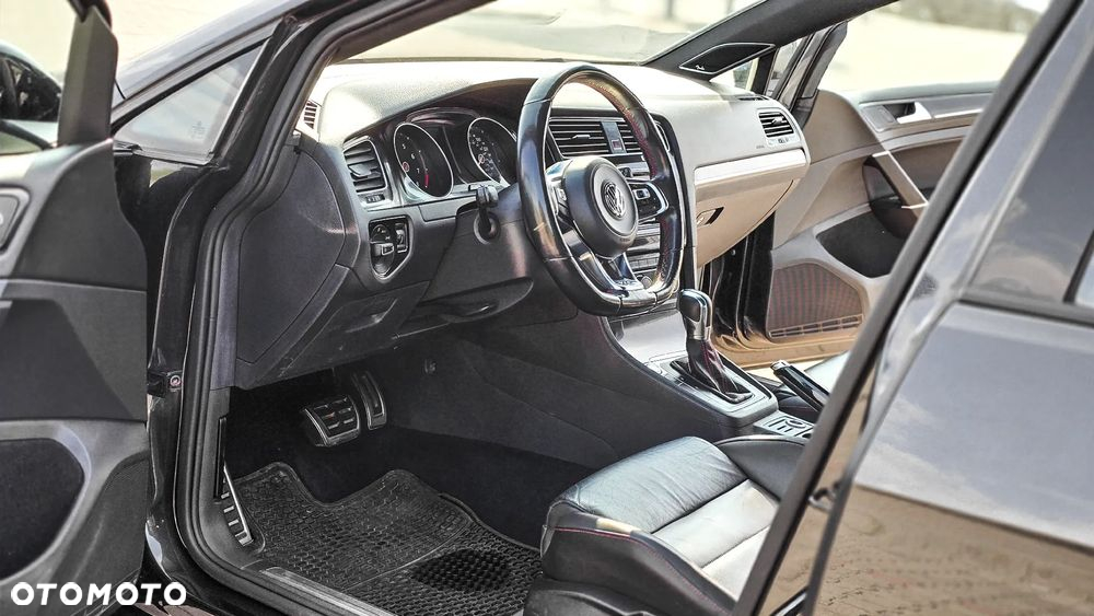 Volkswagen Golf - 9