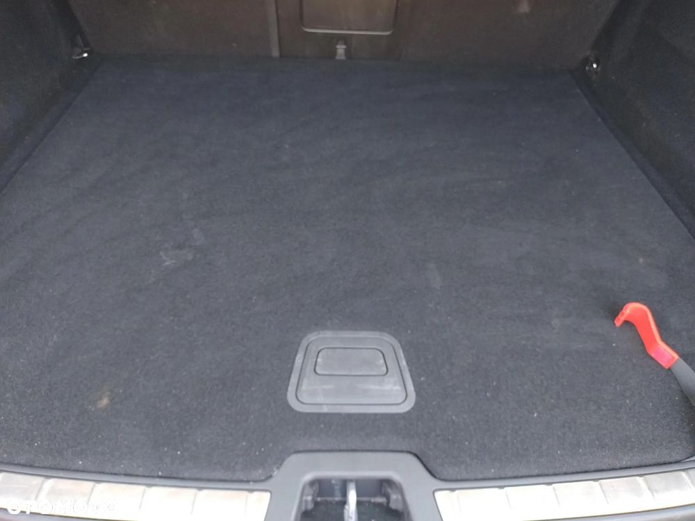 Volvo XC 60 B4 B Momentum - 18