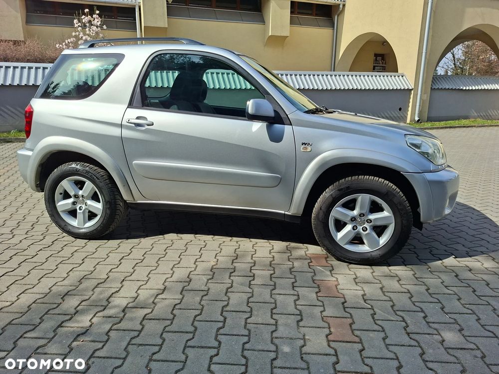 Toyota RAV4 4x4 Edition - 18