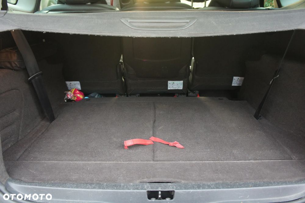 Renault Grand Scenic - 12