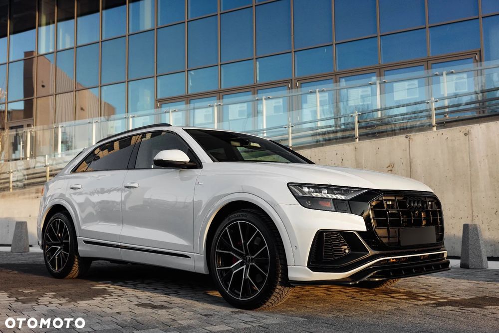 Audi Q8 - 2