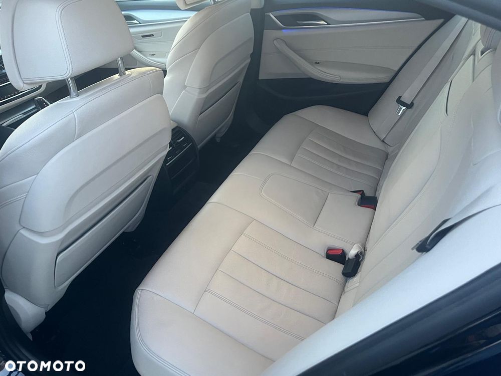 BMW Seria 5 520d xDrive Luxury Line - 19