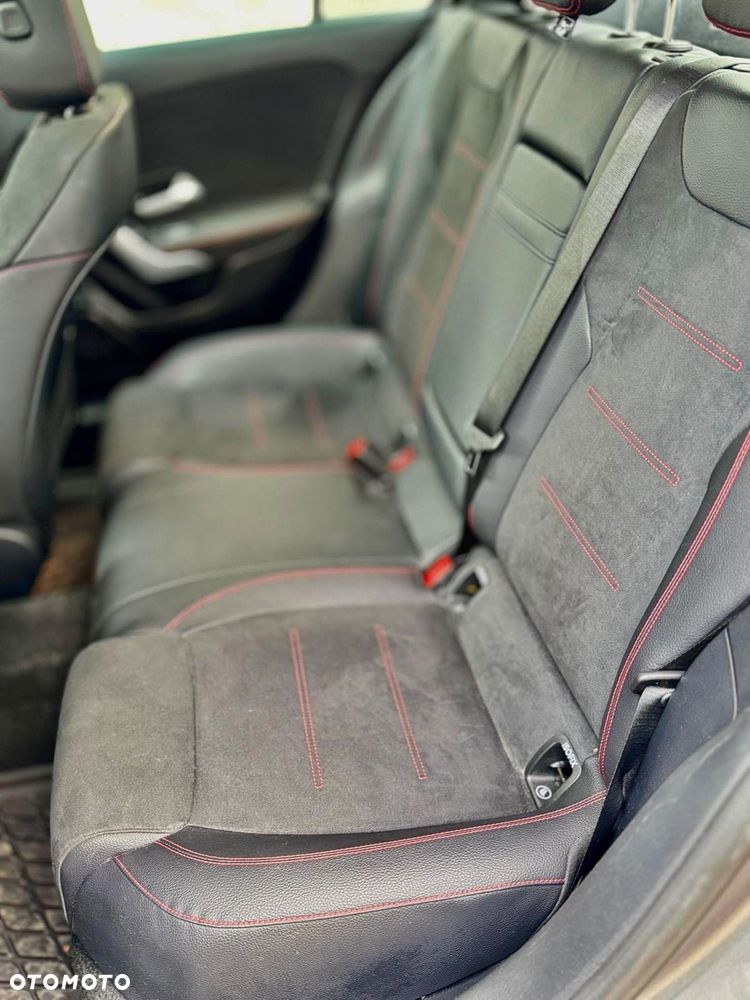Mercedes-Benz Klasa A 220 4Matic 7G-DCT AMG Line - 3