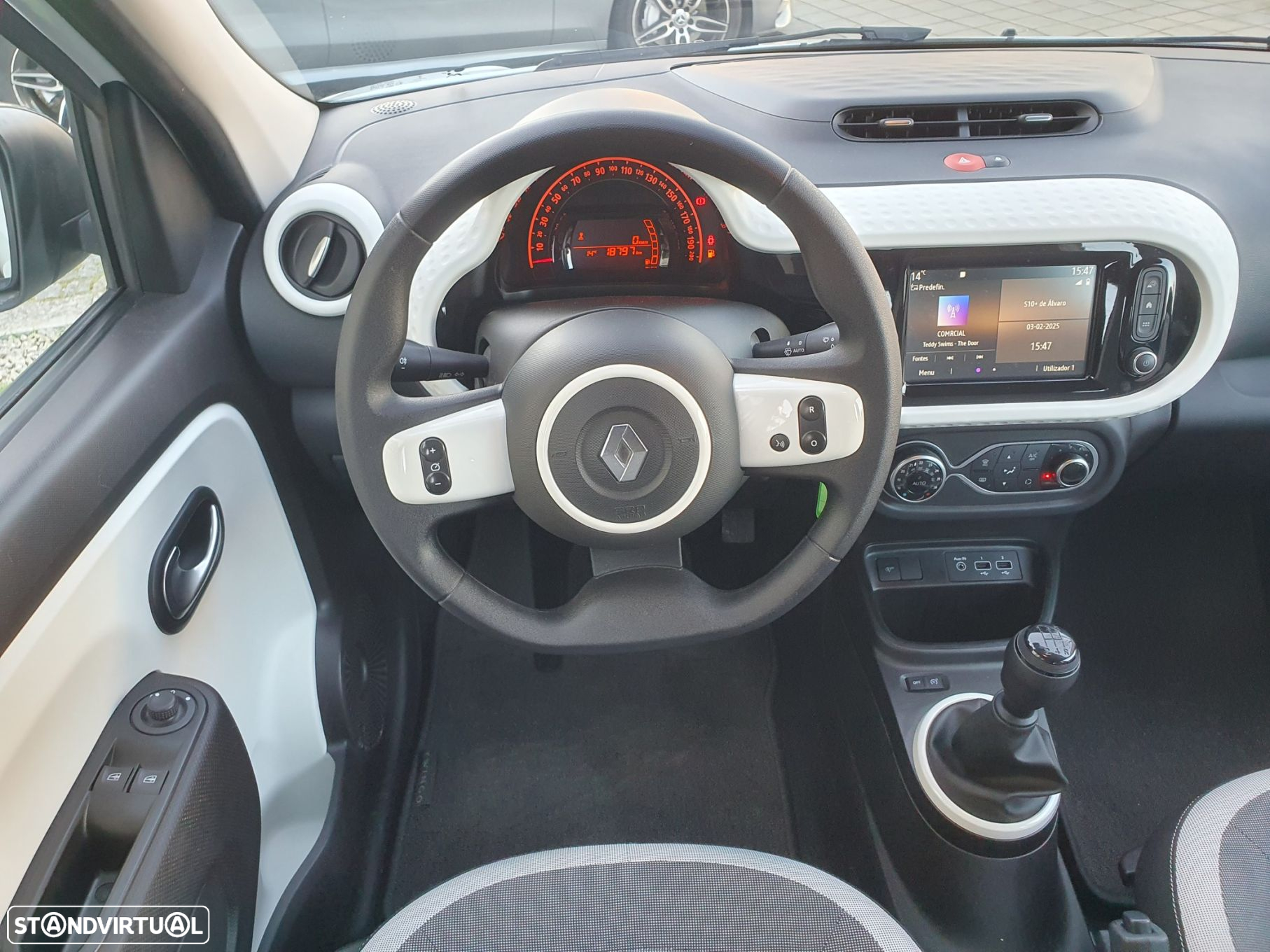Renault Twingo 1.0 SCe Equilibre - 8