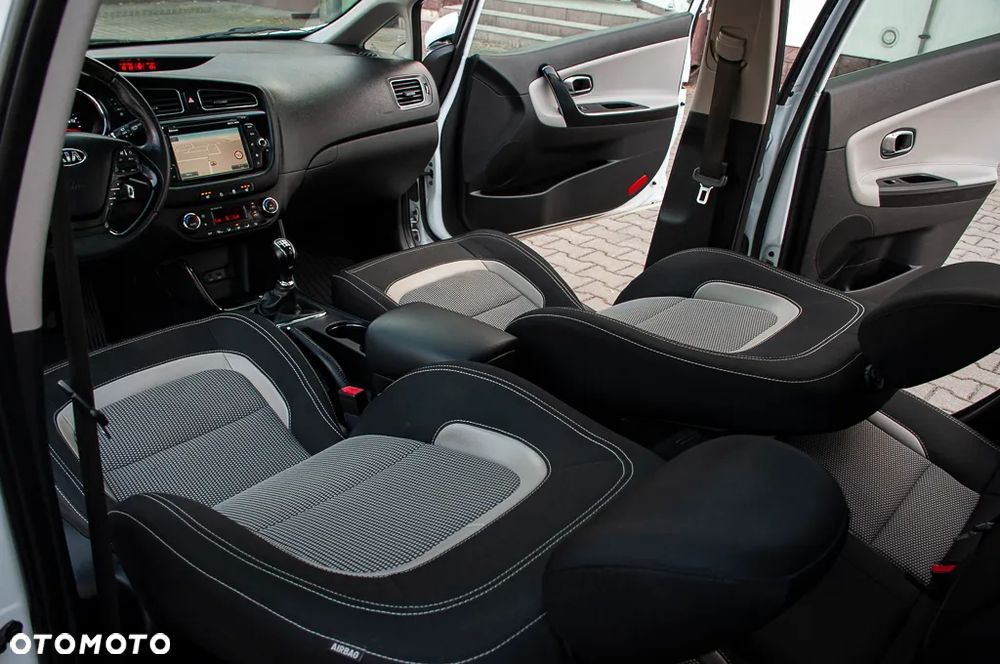 Kia Ceed 1.6 CRDi L Business Line - 10