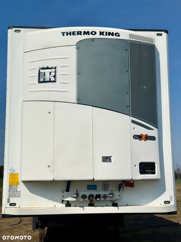 Schmitz Cargobull SCHMITZ / CHLODNIA / THERMO KING SLX 300 / DOPELSTOCHK/KOSZ NA PALETY/ 5 sm ROK PRODUKCJI: 2011 - 3