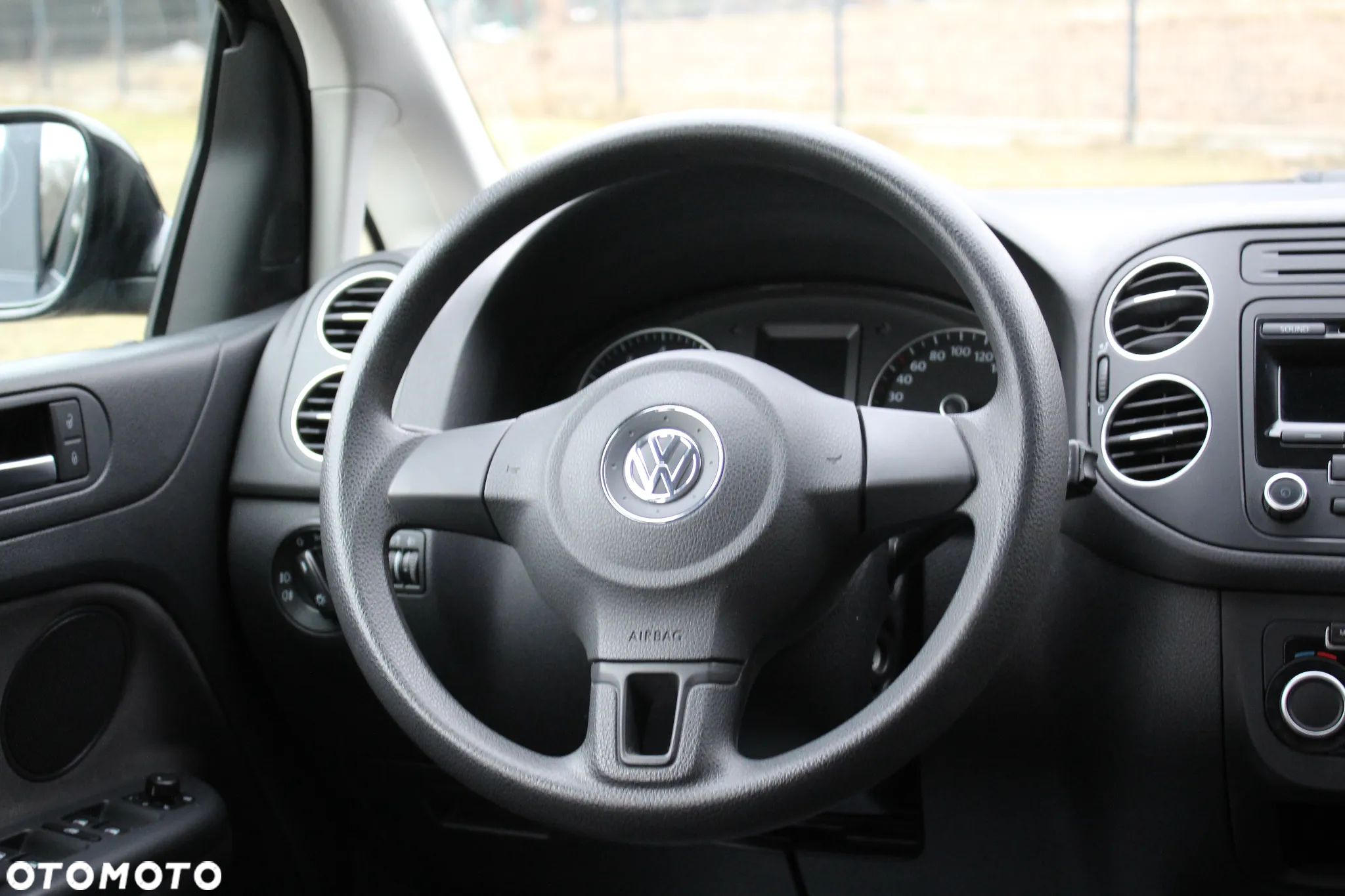 Volkswagen Golf Plus 1.2 TSI BlueMot Comfortline - 26