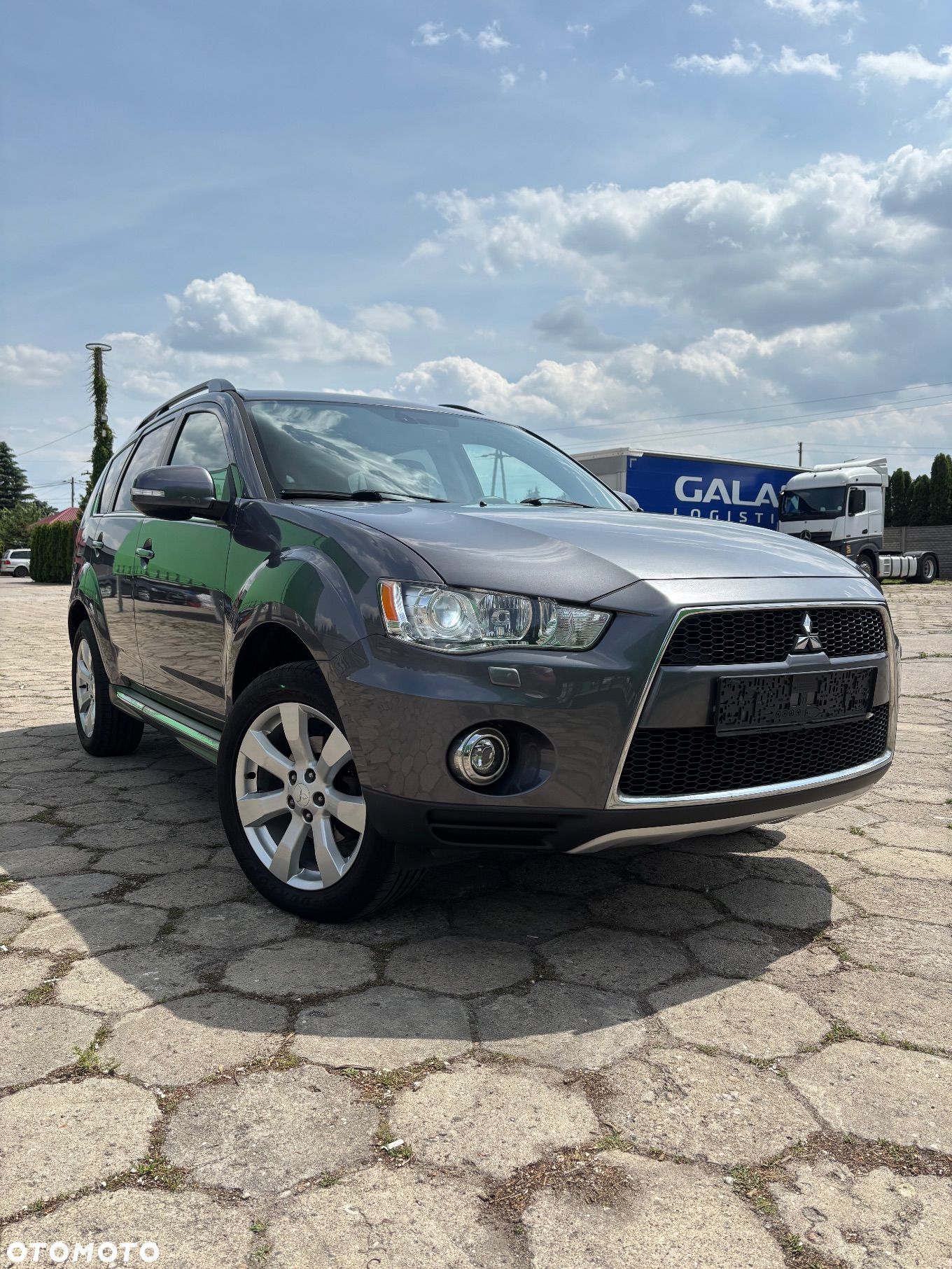 Mitsubishi Outlander 2.0 Intense 2WD - 1