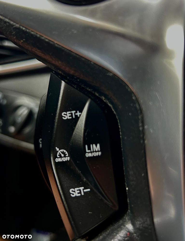 Ford Kuga 1.6 EcoBoost FWD Titanium Plus ASS - 24