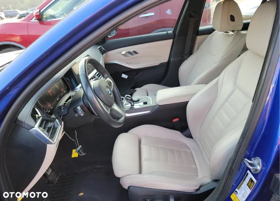 BMW Seria 3 330i xDrive M Sport - 7