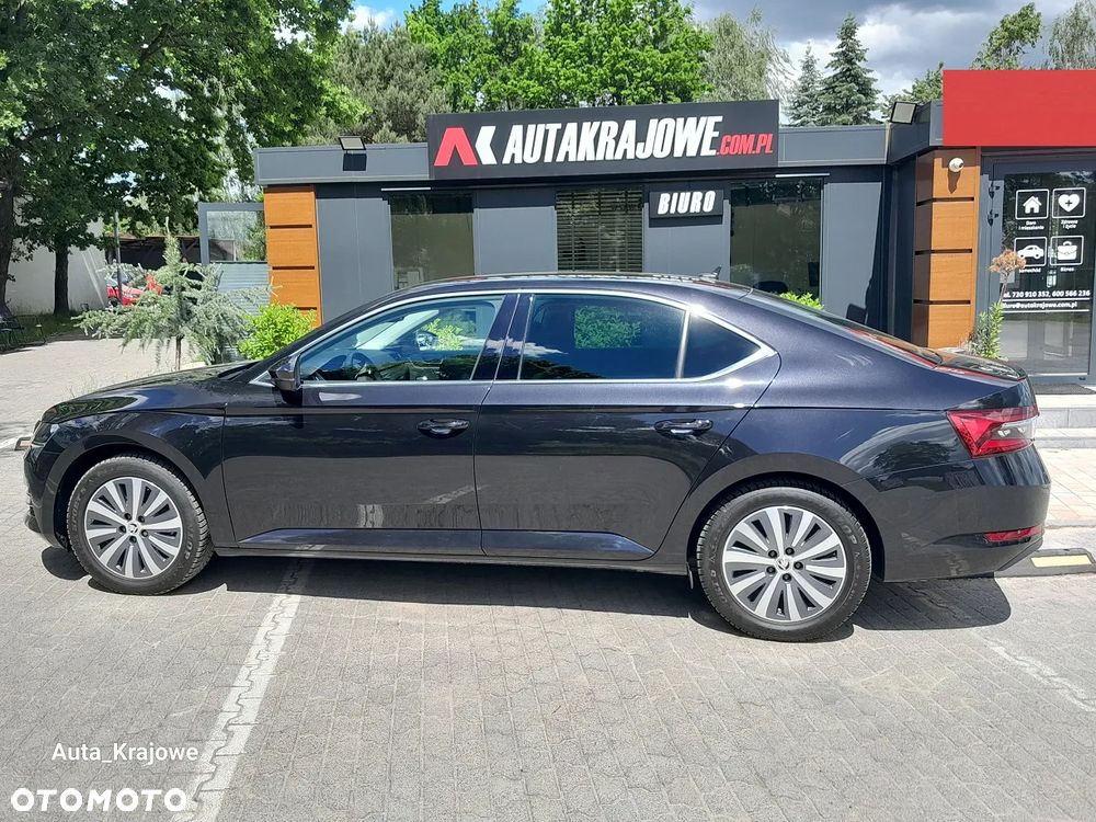 Skoda Superb 2.0 TDI SCR Style DSG - 8