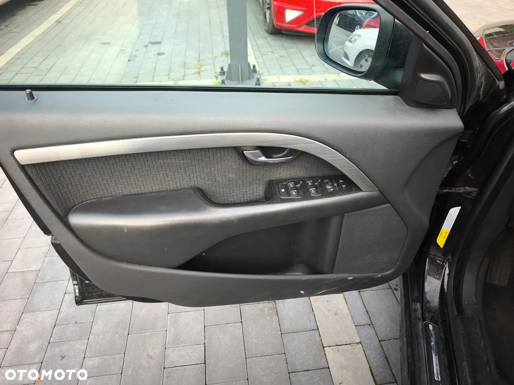 Volvo V70 2.4 D DPF Momentum - 21