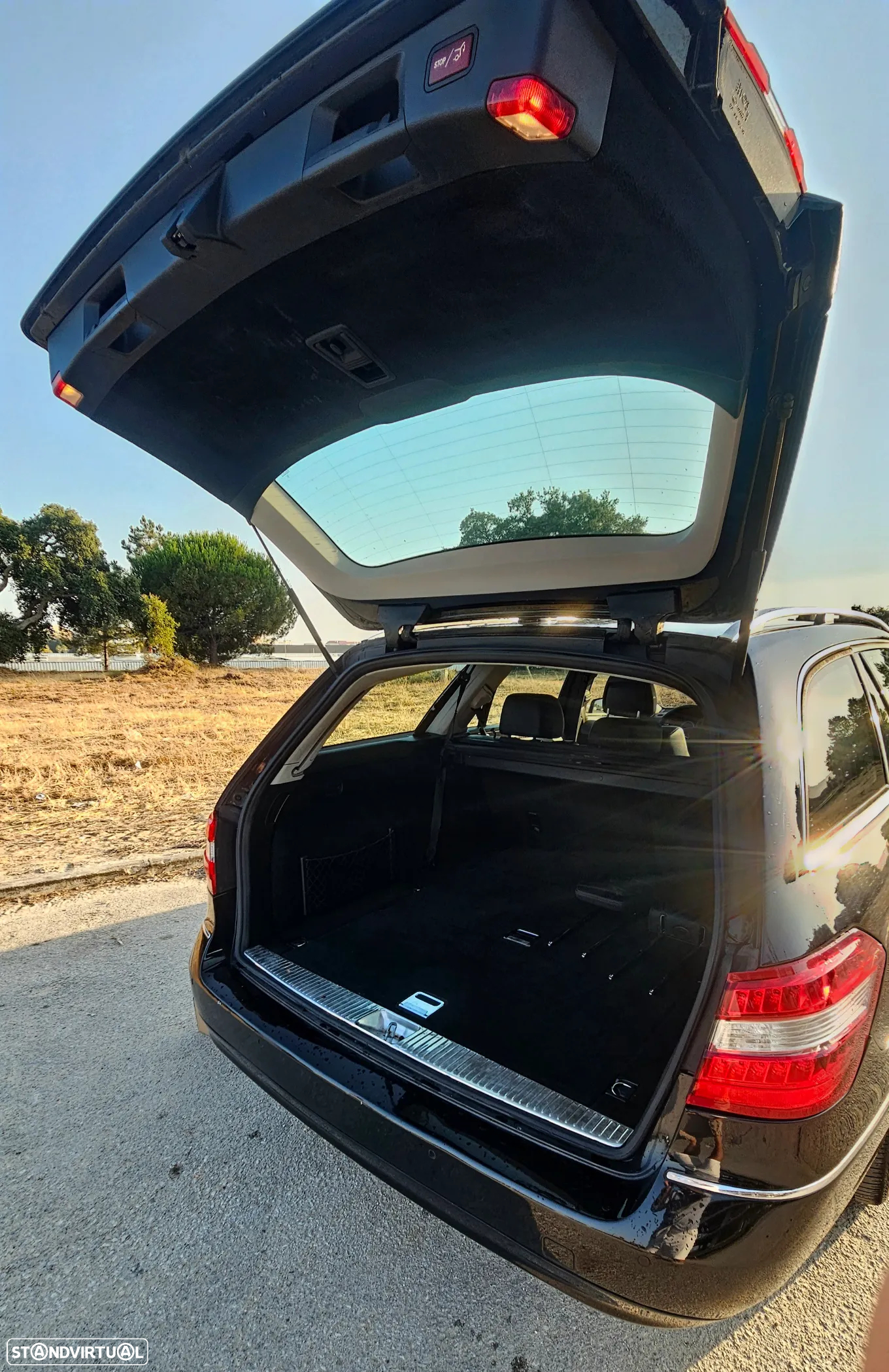 Mercedes-Benz E 250 CDi Elegance BE 4-Matic - 6