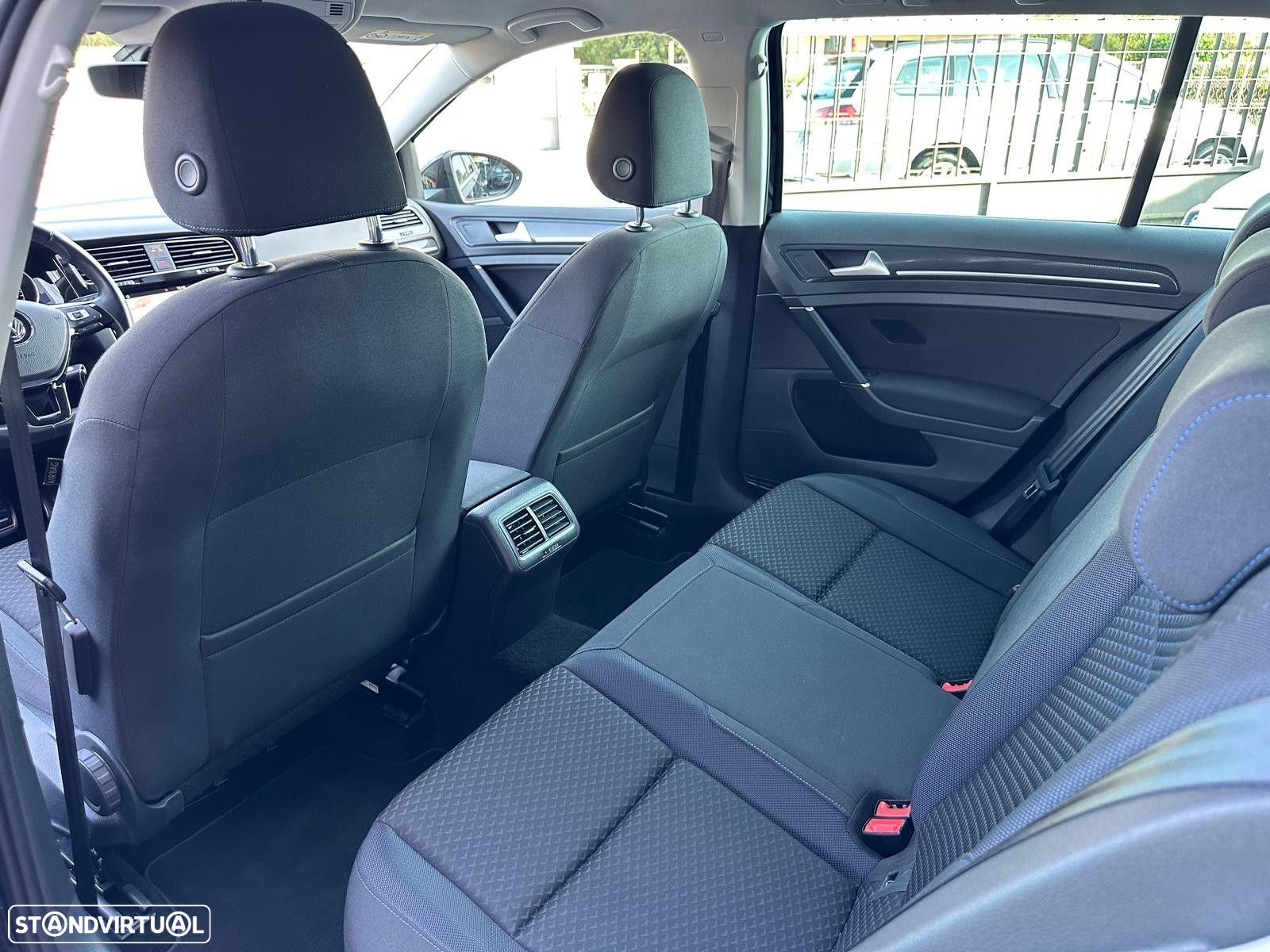 VW Golf Variant 2.0 TDI Highline DSG - 15