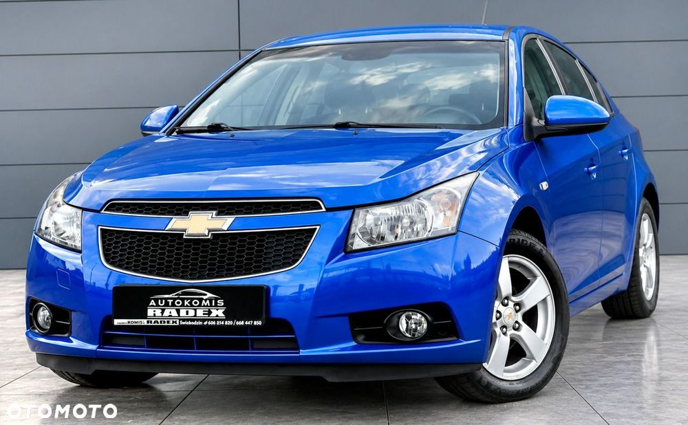 Chevrolet Cruze 1.6 LS - 19