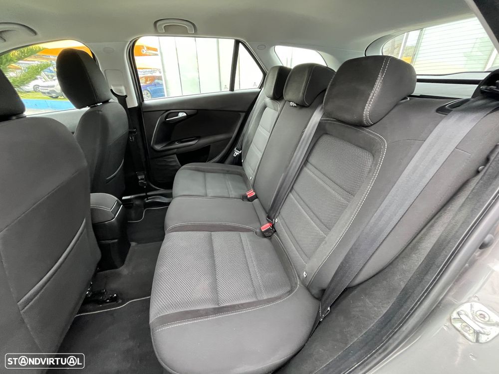 Fiat Tipo Station Wagon 1.6 M-Jet Lounge - 43