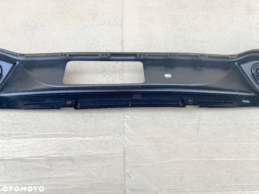 Spoiler DOKŁADKA - VW Golf VIII 8 R-Line BLACK Line - tył Kompletna - 8