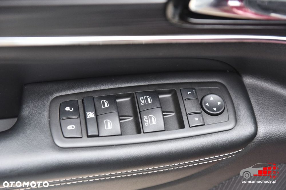 Jeep Grand Cherokee - 17