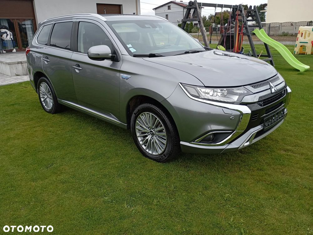 Mitsubishi Outlander - 7