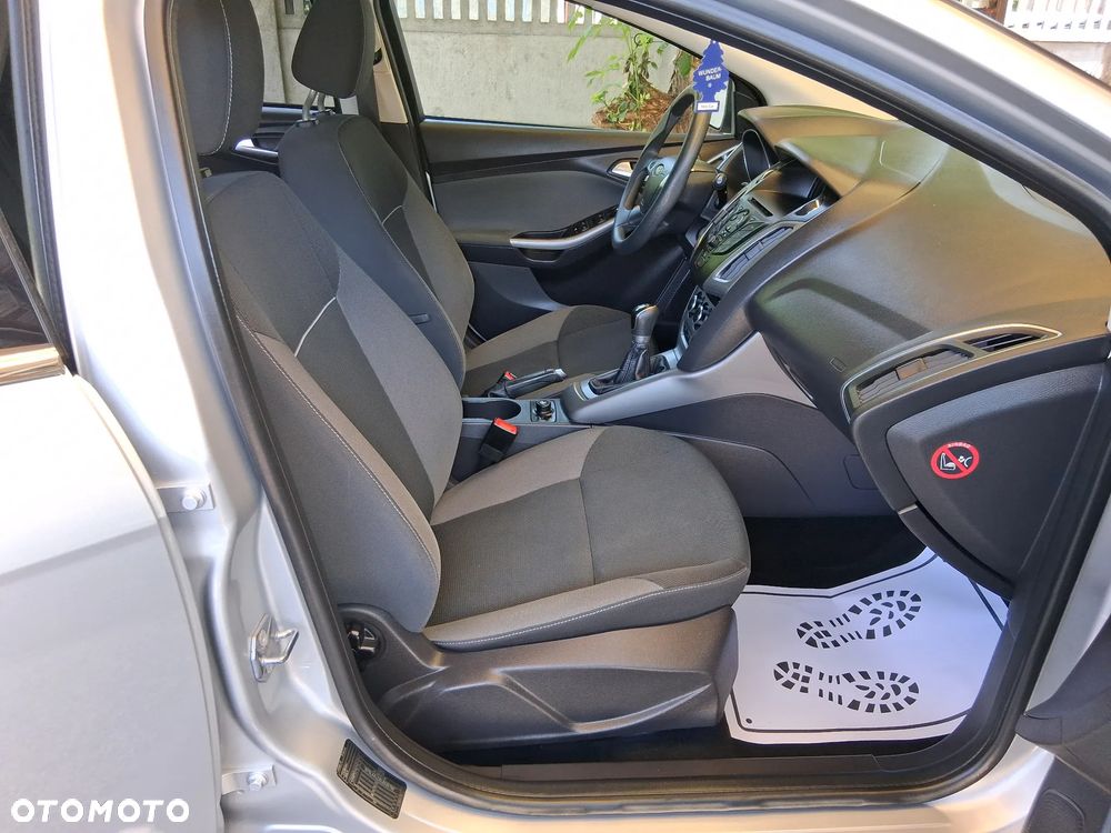 Ford Focus - 10