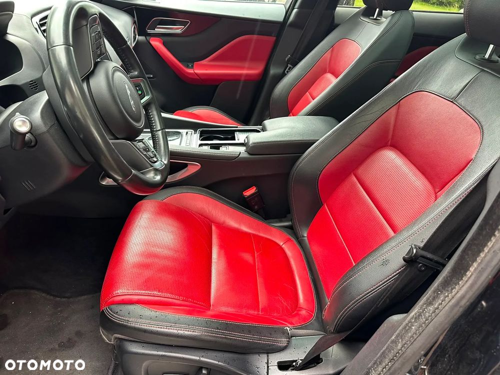 Jaguar F-Pace 2.0 i4D AWD R-Sport - 11