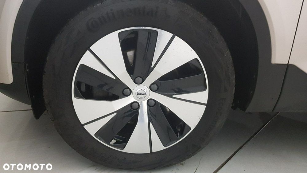 Volvo XC 40 - 9