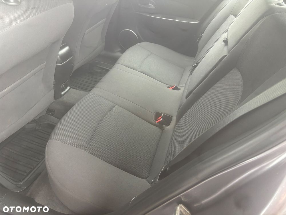 Chevrolet Cruze 1.6 LT - 18