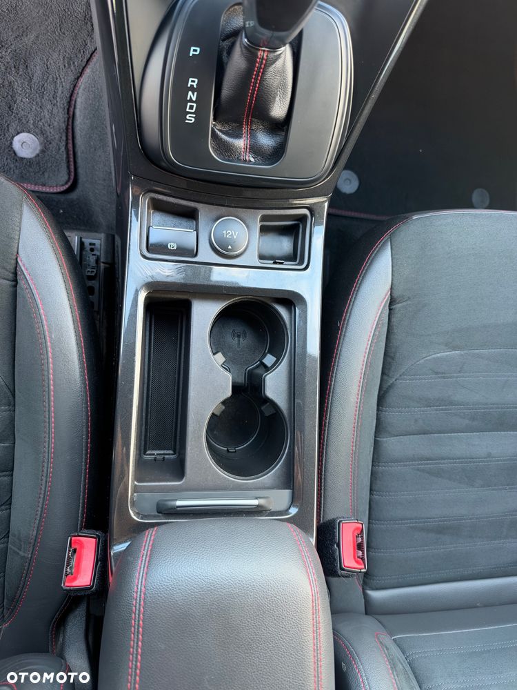 Ford Kuga - 18