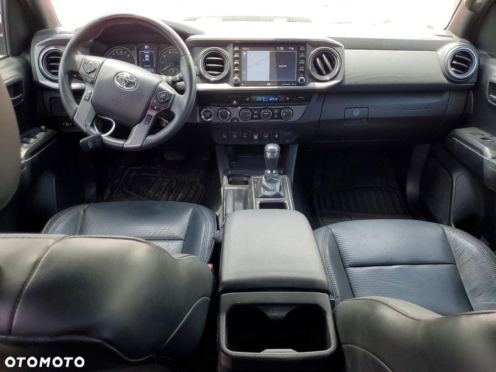 Toyota Tacoma - 10