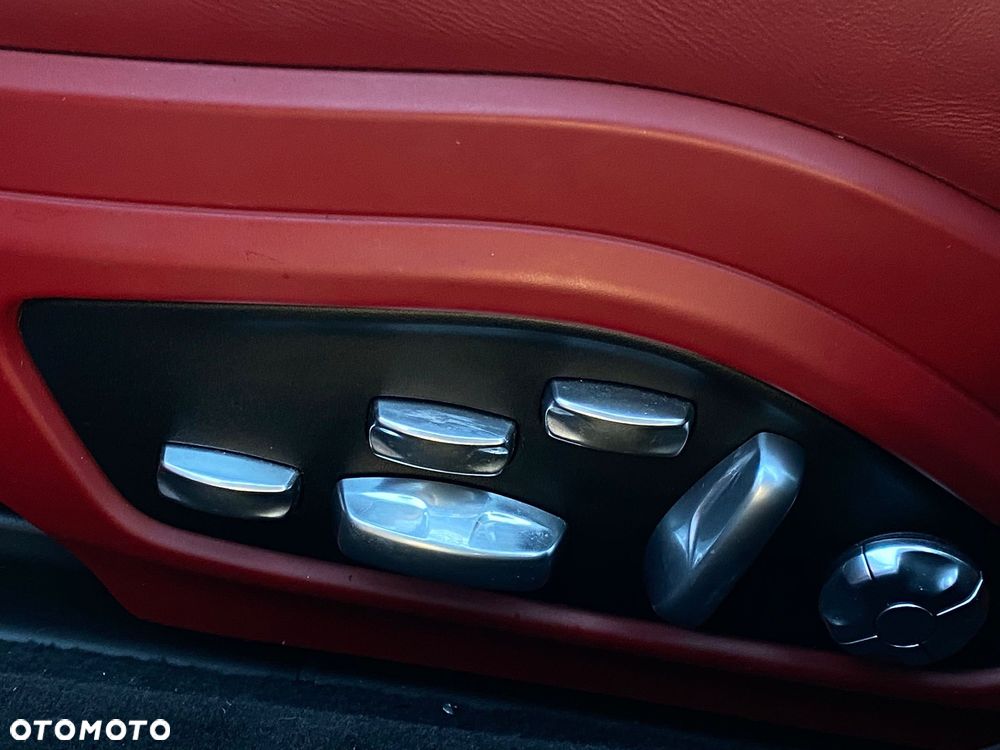 Porsche Panamera - 27