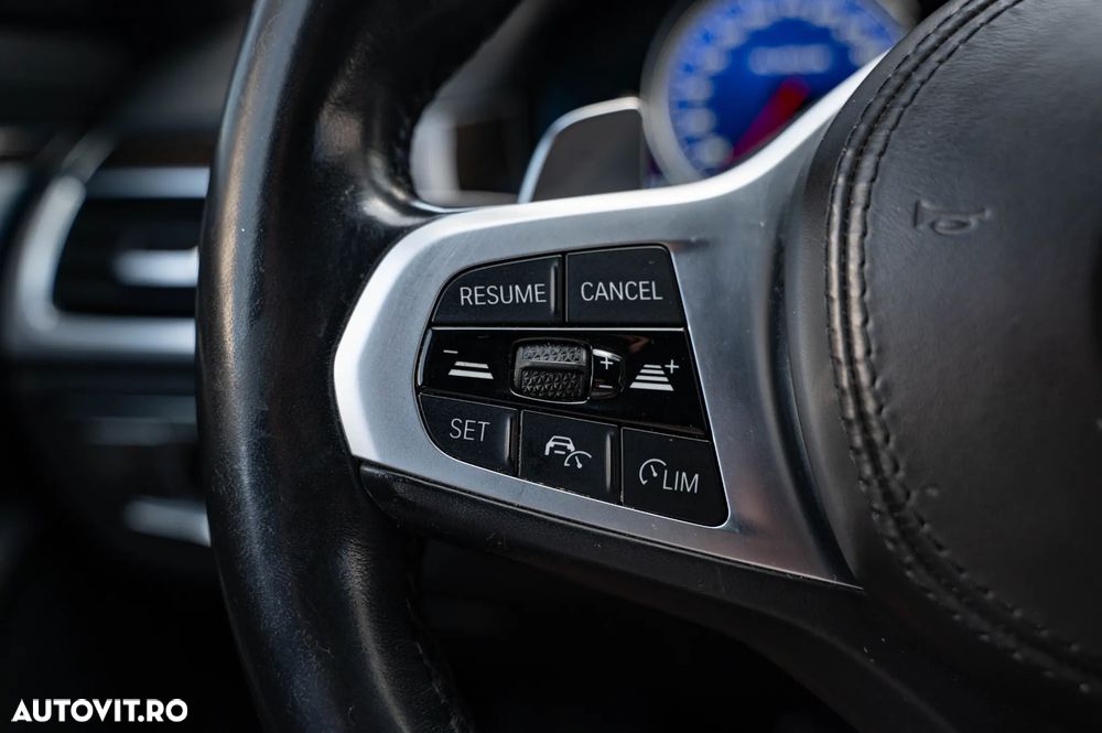 BMW Seria 7 740d xDrive - 27