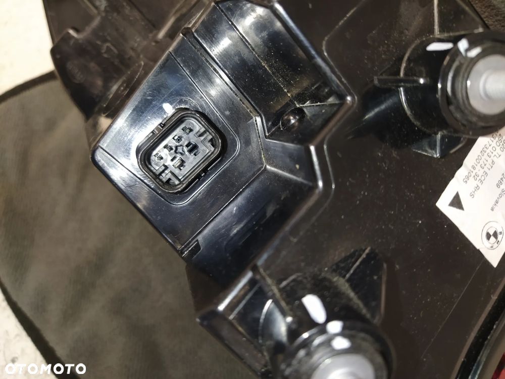 BMW 3 III G20 LAMPA TYŁ TYLNA PRAWA LED W BŁOTNIK ORYGINAŁ - 5