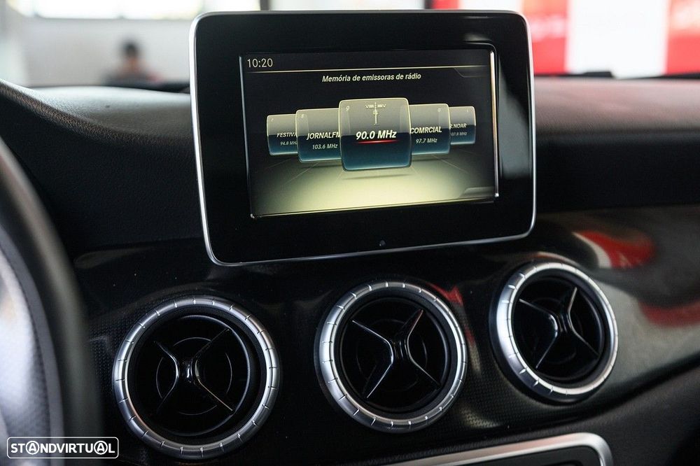 Mercedes-Benz CLA 180 d Shooting Brake Urban - 39