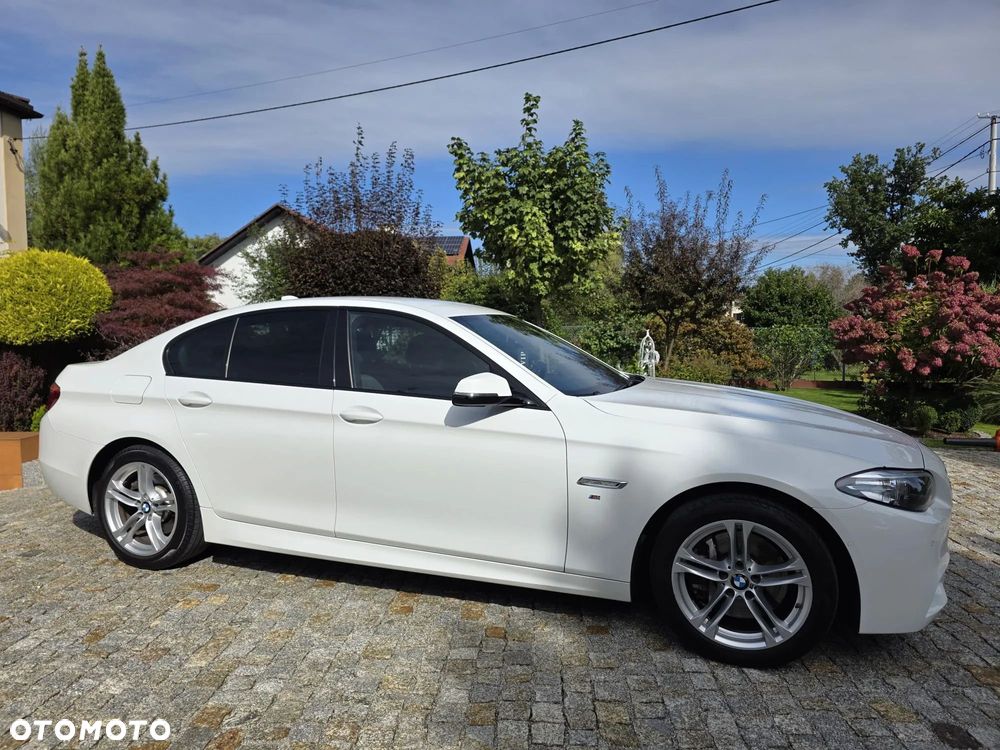 BMW Seria 5 525d xDrive - 3