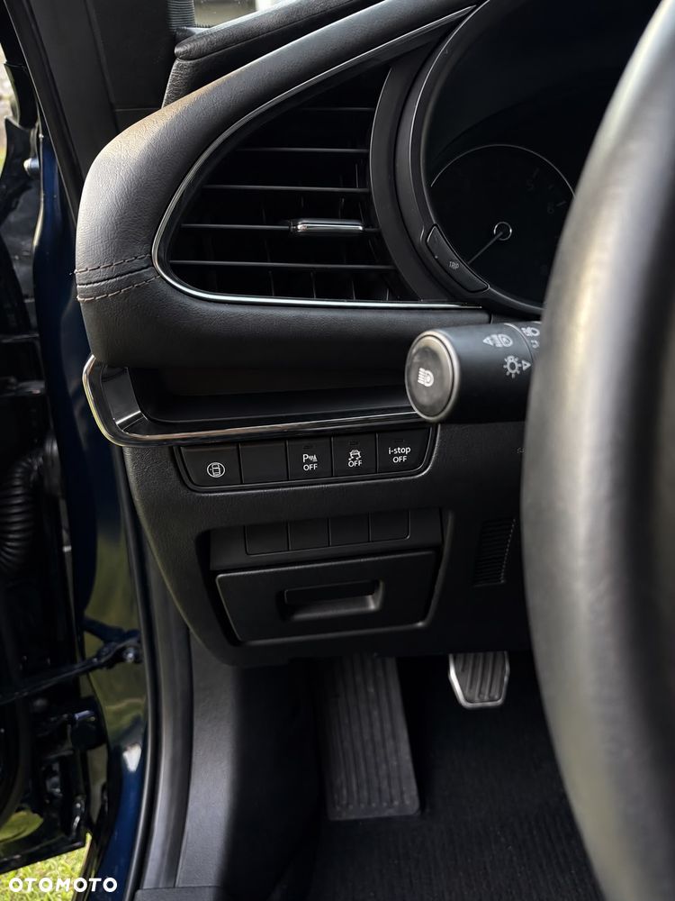 Mazda 3 e-SKYACTIV-G 2.0 M HYBRID - 22