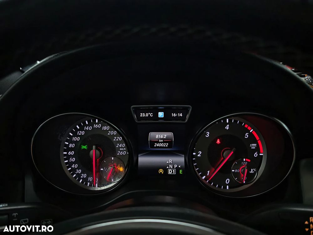 Mercedes-Benz CLA 220 d Shooting Brake 7G-DCT - 21