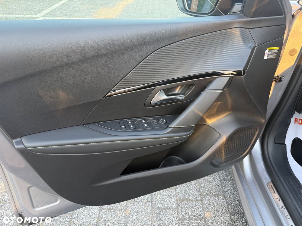 Peugeot 208 GT - 24