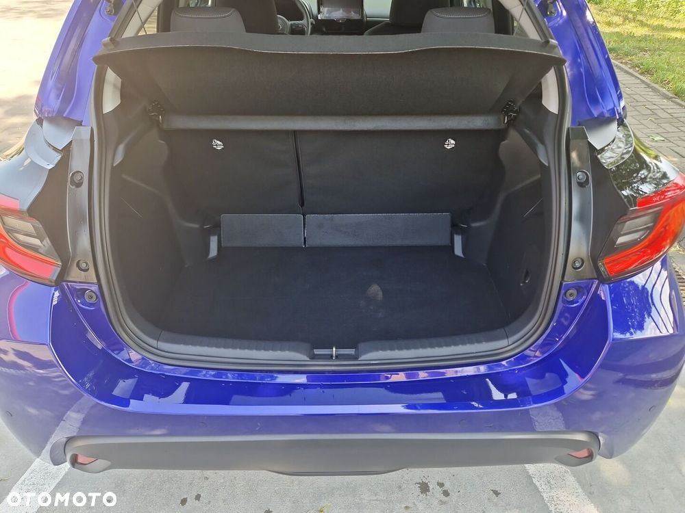 Toyota Yaris Hybrid 1.5 Style - 13