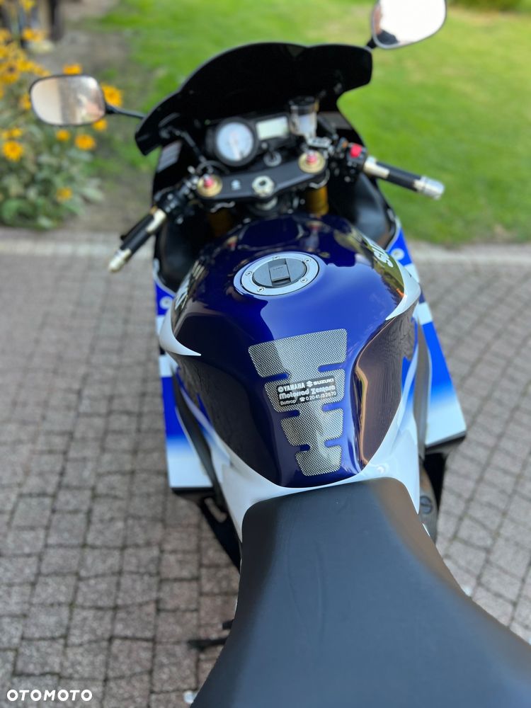 Suzuki GSX-R - 17