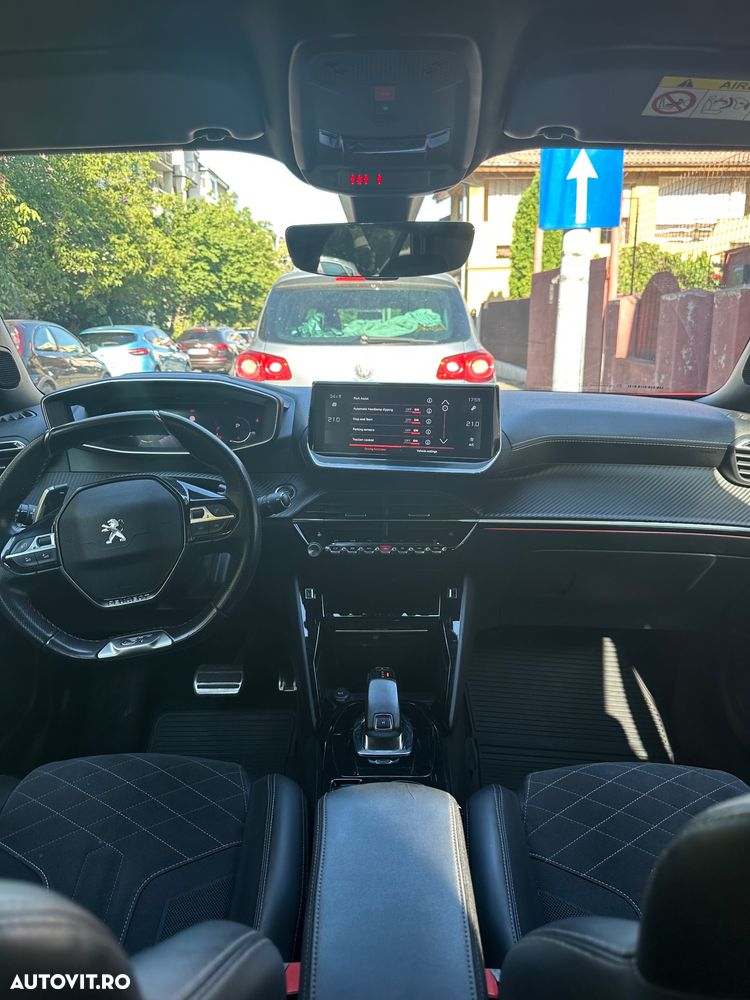Peugeot 2008 PureTech 155 EAT8 GT Pack - 5