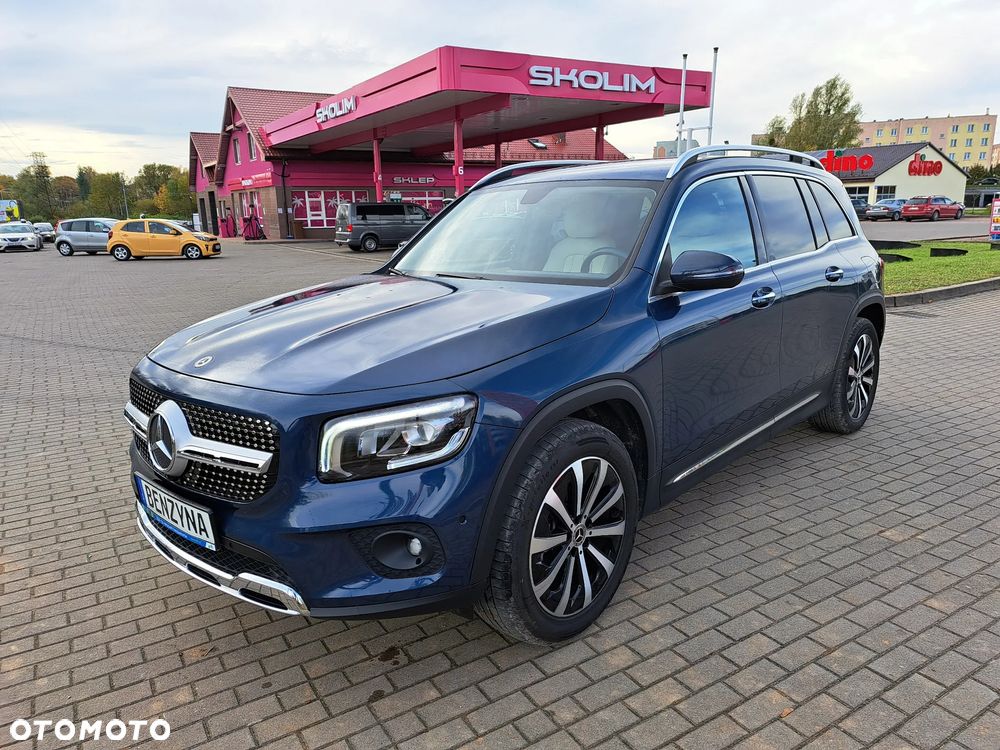 Mercedes-Benz GLB - 1