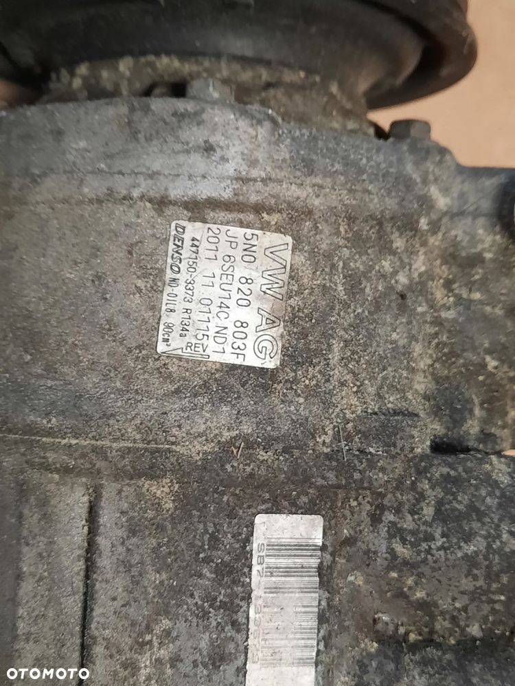 Kompresor klimatyzacji VW Golf VI Tiguan I 5N0820803F - 2