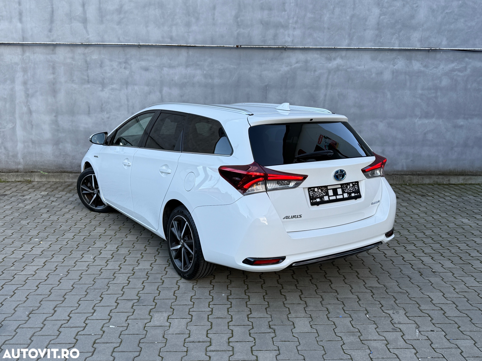 Toyota Auris 1.8 VVT-i Hybrid Automatik Comfort - 3