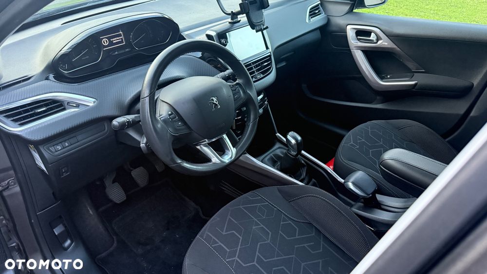 Peugeot 2008 1.2 Pure Tech Active S&S - 8