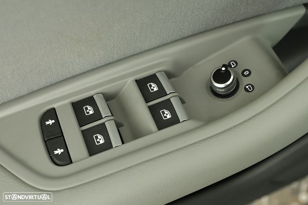Audi A4 3.0 TDI V6 quattro Design Tiptronic - 19