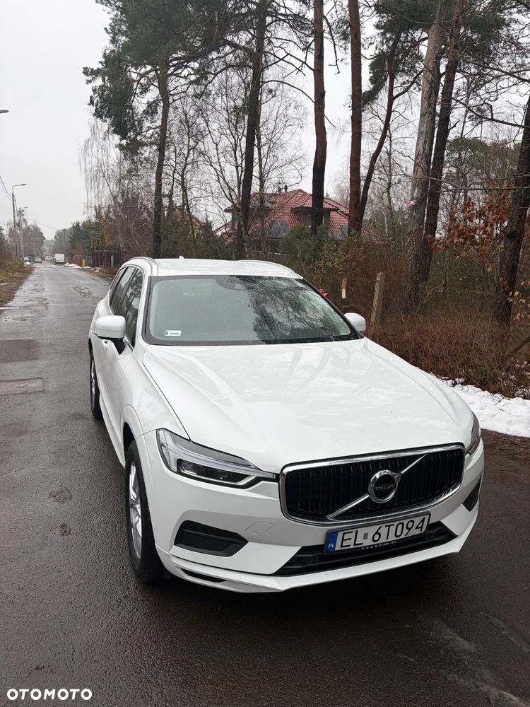 Volvo XC 60 D3 Momentum Pro - 2